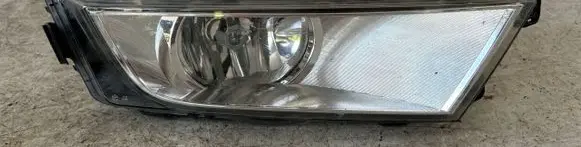 Skoda Octavia Mk2 (1Z) Front fog light 5E0941700