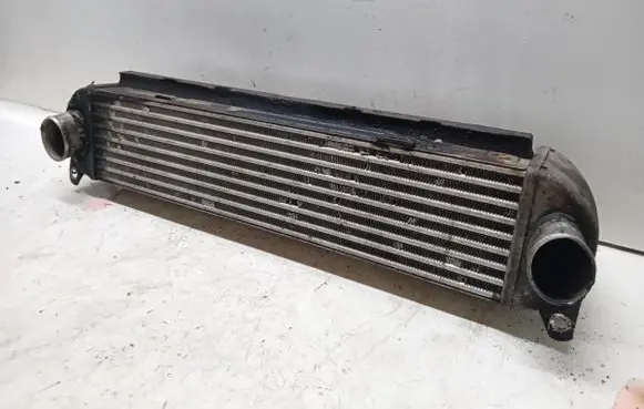 Land Rover Discovery 3 - LR3 Intercooler radiator PML500011