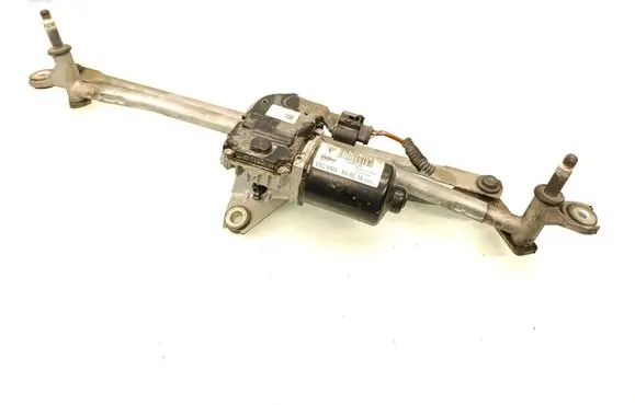Front wiper linkage and motor