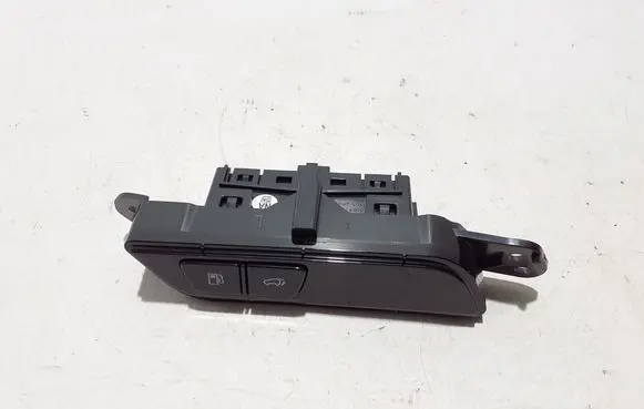 Lexus NX Fuel tank opening switch 5561878040