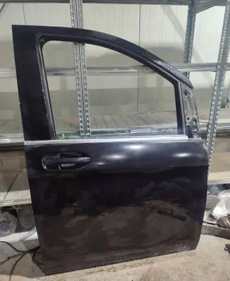 Mercedes-Benz V Class W447 Front door