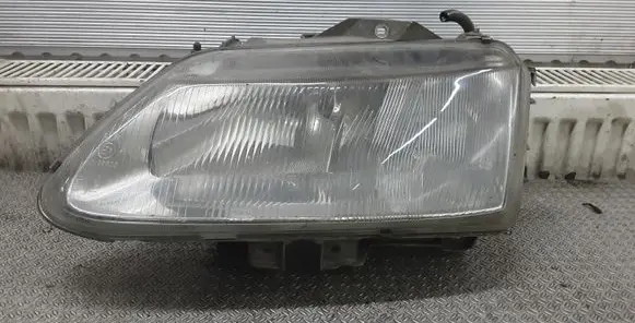 Renault Espace III Headlight/headlamp 7700820118