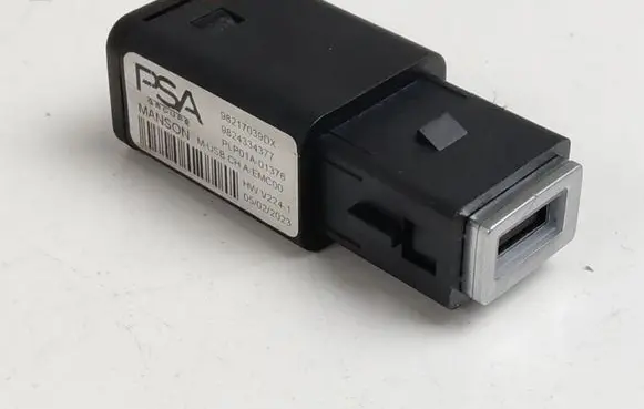 Peugeot 208 II USB socket connector 98217039DX