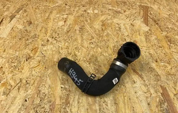 BMW X1 F48 F49 Engine coolant pipe/hose 13876010 8658482