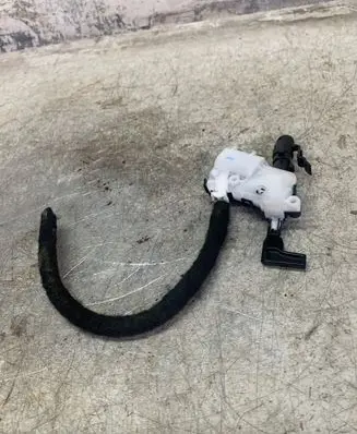 Nissan Qashqai J12 Fuel tank cap lock 