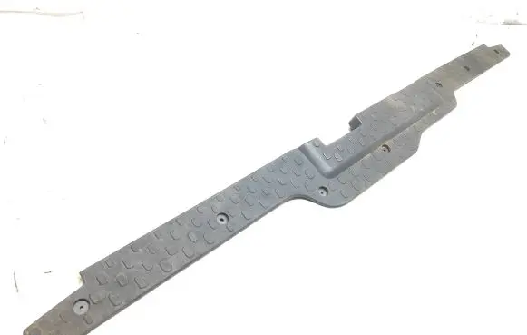 Trunk/boot sill cover protection