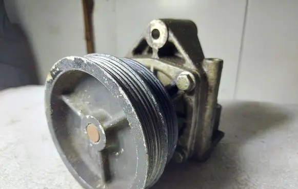 Fiat Stilo Power steering pump 46437910