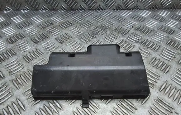 Volvo V60 Fuse box cover 31398100