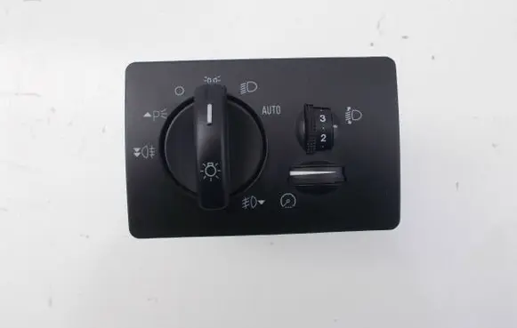 Ford Focus Light switch 7M5T13A024CA