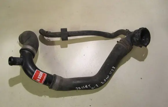 Volkswagen PASSAT B7 Engine coolant pipe/hose 3AA122101F