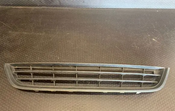 Volkswagen PASSAT CC Front bumper lower grill 3C8853677