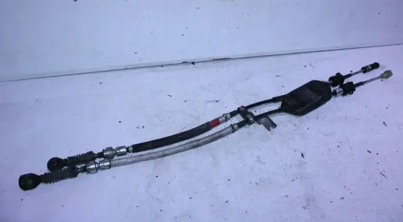 Toyota Yaris Gear shift cable linkage