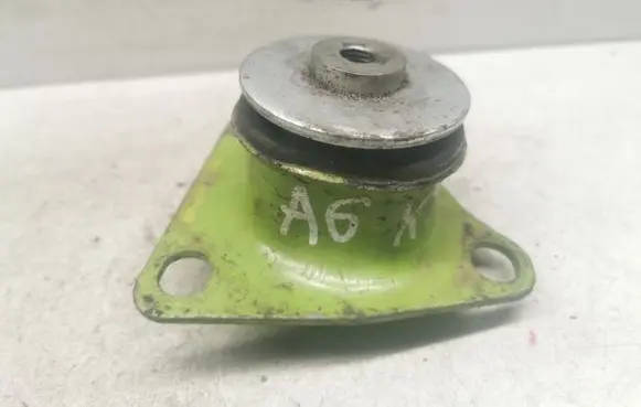 Audi A6 S6 C4 4A Engine mount bracket 10016620