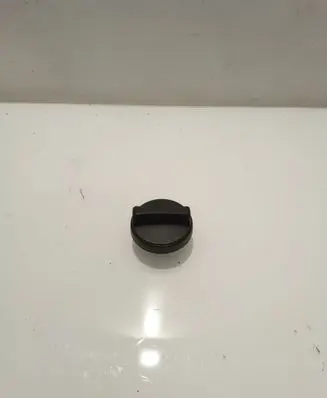 Toyota Corolla E120 E130 Oil filler cap 