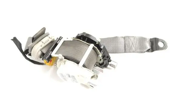 Volkswagen PASSAT B6 Front seatbelt 33017492B