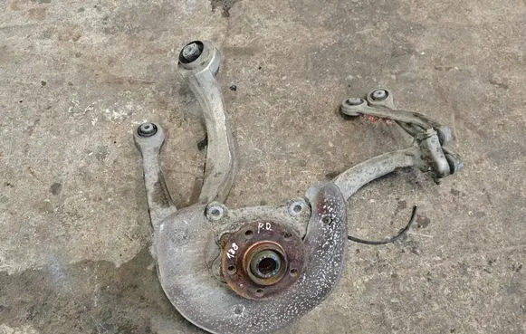 Audi A4 S4 B8 8K Front wheel hub 09149CF152 8K0407156B 8K0407156