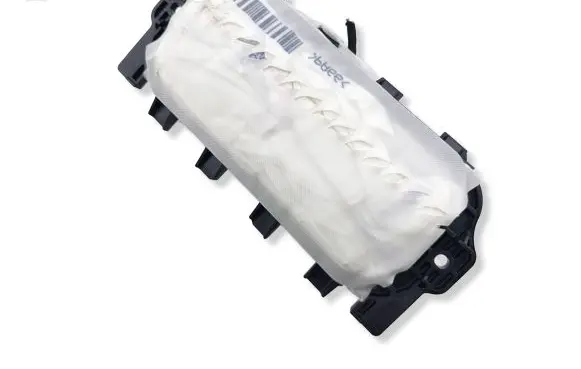 Citroen C4 III e-C4 Passenger airbag 647799600D 9831018680 4016071