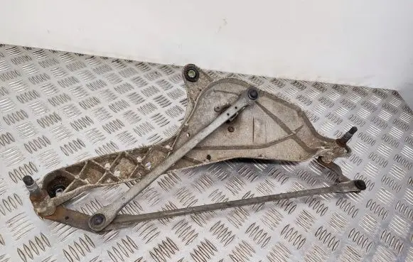 Renault Laguna II Front wiper linkage and motor 8200520036