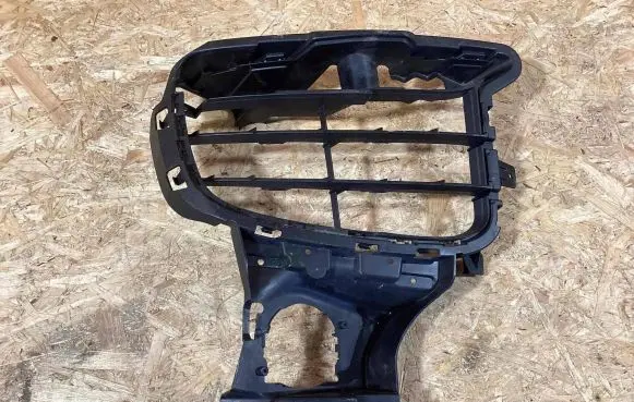 Porsche Cayenne (92A) Front bumper lower grill 7p5807682e