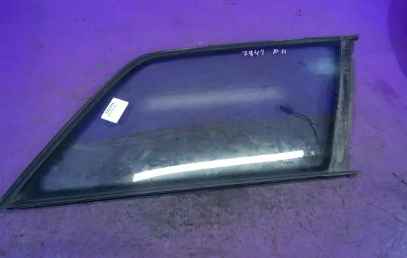 Audi A6 S6 C5 4B Rear side window