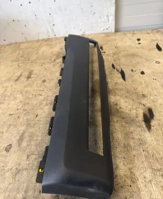 Nissan NV400 Panel trim 682110116R