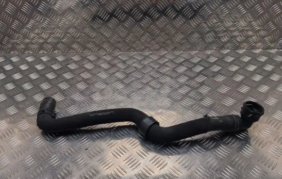 Skoda Octavia Mk4 Engine coolant pipe/hose 3Q0122051CB