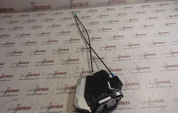 Toyota Auris 150 Rear door lock