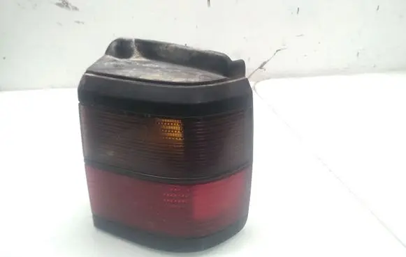 Volkswagen PASSAT B3 Rear/tail lights 333945112