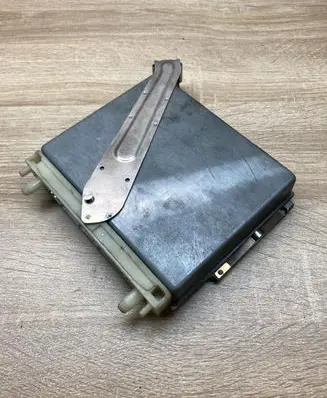 Volvo S70 V70 V70 XC Engine control unit/module ECU P01270297