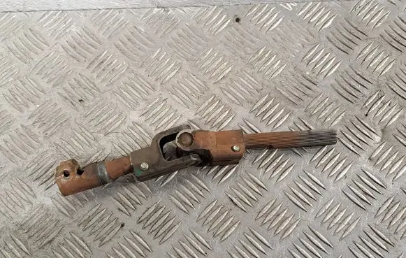 Toyota Corolla Verso AR10 Steering column universal joint 452600F021