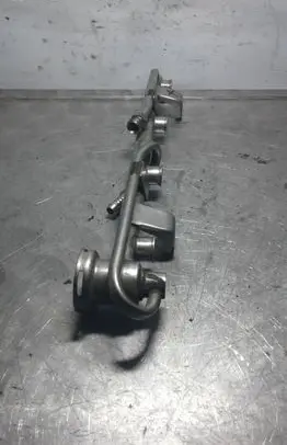 Volkswagen PASSAT B5.5 Fuel main line pipe 06B133681