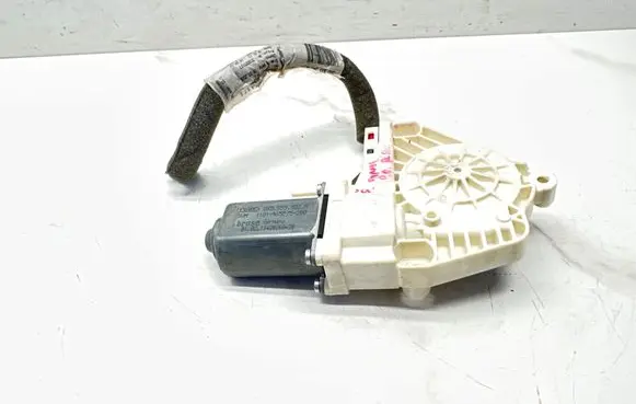 Skoda Superb B6 (3T) Front door window regulator motor 8K0959802A 11420260420 1101965575200