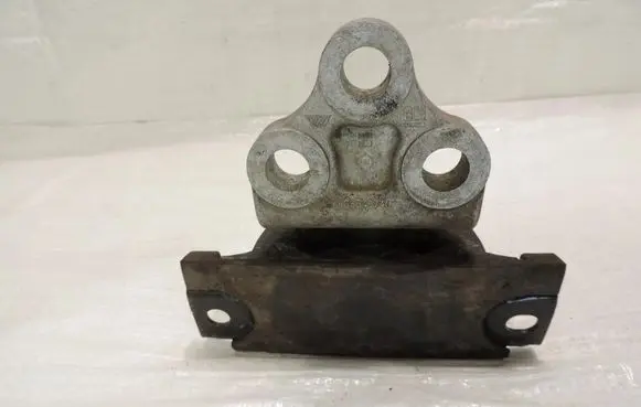 Opel Corsa D Engine mount vacuum valve 13130742