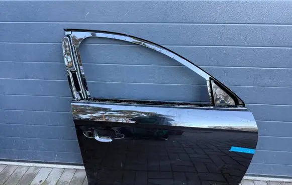 Opel Corsa F Front door 9837705880