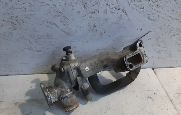 Thermostat/thermostat housing