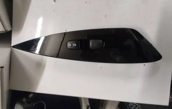 Nissan Leaf I (ZE0) Electric window control switch 254115SA0A 1709