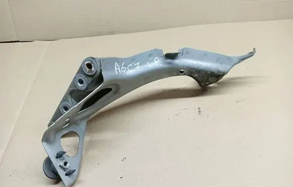 Audi A6 S6 C7 4G Fender mounting bracket 4G0821135A