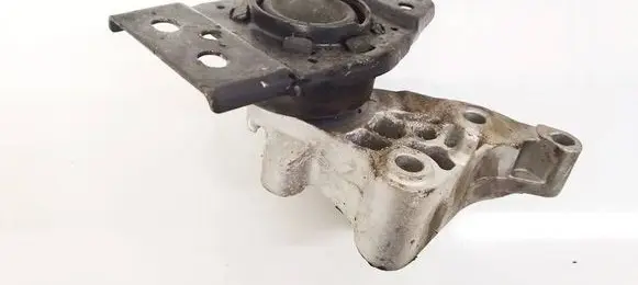 Renault Laguna III Engine mount bracket 