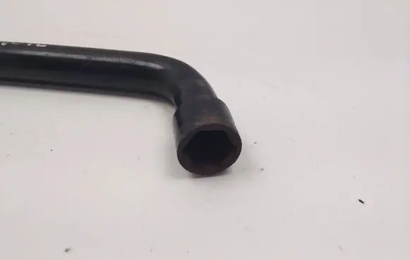 Nissan Note (E11) Wheel nut wrench 