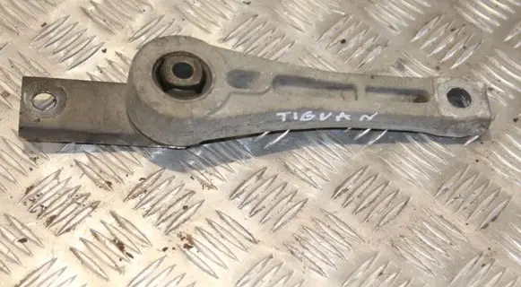 Volkswagen Tiguan Engine mount bracket 5N0199855E