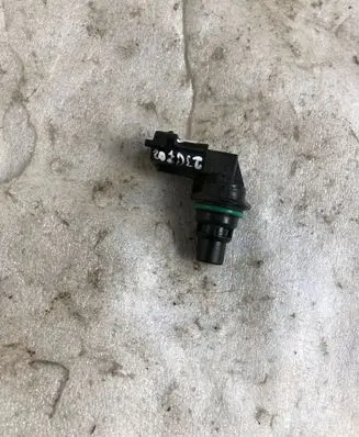 Ford Mondeo MK V Camshaft position sensor Bm5112k073