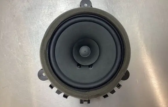 Volvo V70 Front door speaker 30657444 09W46