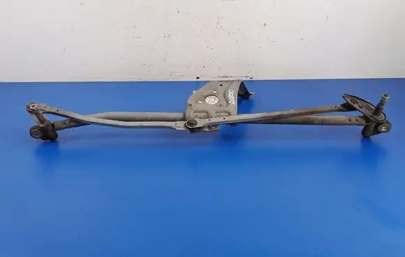 Front wiper linkage and motor