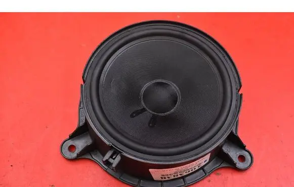 Renault Zoe Subwoofer speaker 281441333R