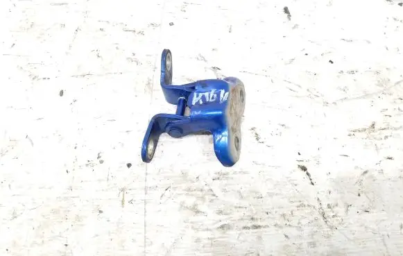 Toyota Hilux (AN120, AN130) Rear door upper hinge