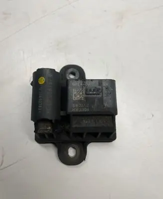 Mercedes-Benz E W212 Glow plug pre-heat relay A6519005502
