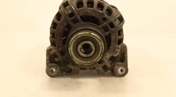 Renault Clio IV Generator/alternator 231003730R
