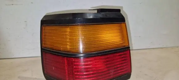 Volkswagen PASSAT B3 Rear/tail lights 357945111