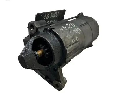 Peugeot 307 Starter motor 9645100680