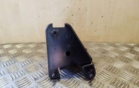 Volkswagen PASSAT B8 ABS pump bracket 5Q2614235E